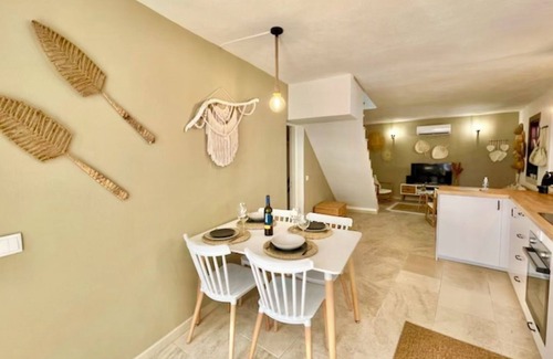 Cartaxo Cottage | House on the River Tagus with pool and BBQ