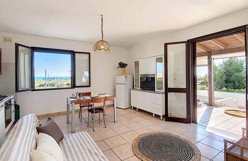 Marina di Pescoluse Ski Chalet | House on the sandy beach of the "Salento Maldives"