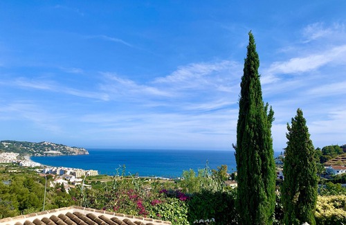 Almunecar House | House overlooking the Bay of La Herradura and optional naturist pool. Relax.