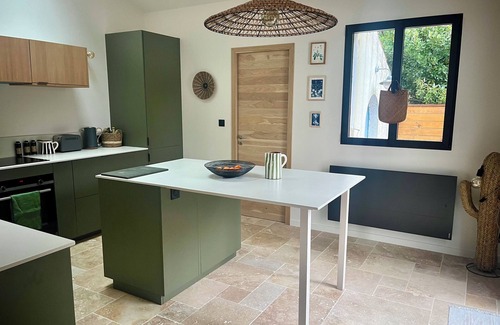 Noirmoutier-en-l'Ile House | House sleeps 8 - 4 bedrooms - Noirmoutier plage de La Clère