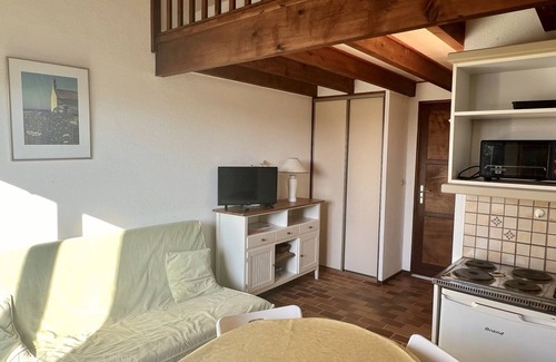 Clohars-Carnoet House | House sleeps 4. Residence with swimming pool. CLOHARS-CARNOËT