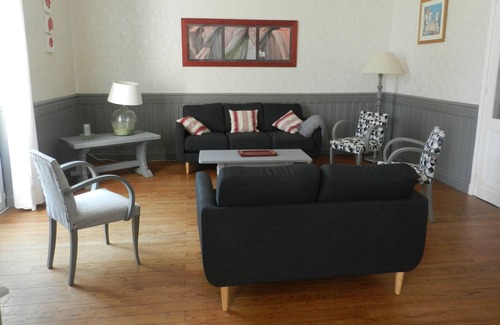 Le Porge House | House / Villa - Le Porge