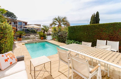 Port Grimaud House | House with a swimming-pool and a mooring in Port Grimaud