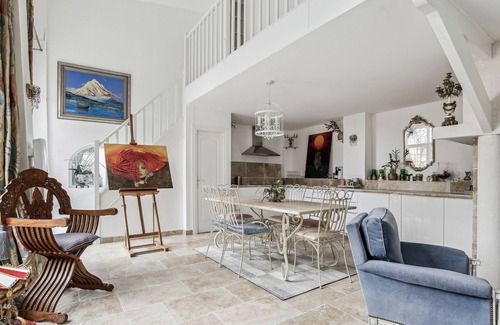 Saint-Prix House | House with a swimming pool 30 minutes from Paris