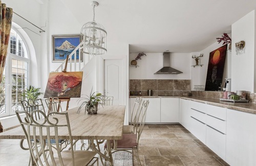 Saint-Prix House | House with a swimming pool 30 minutes from Paris