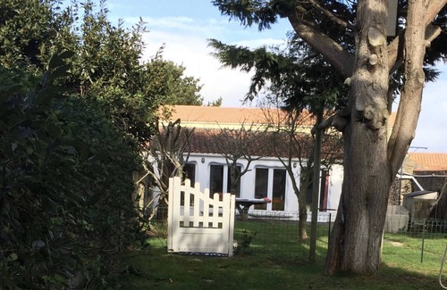 Les Sables d'Olonne House | House with garden in the center of La Chaume, close to beaches and shops