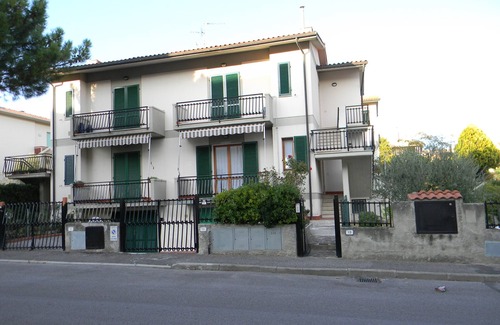 Castiglioncello Apartment | House with garden, close to the beach