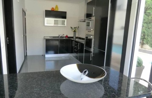 Sao Pedro House | House with Garden and Private Pool - Free Wifi