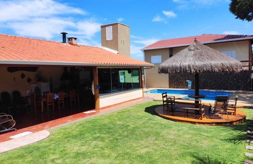 Retiro das Fontes Cottage | House with heated pool in Atibaia "Recanto Feliz"