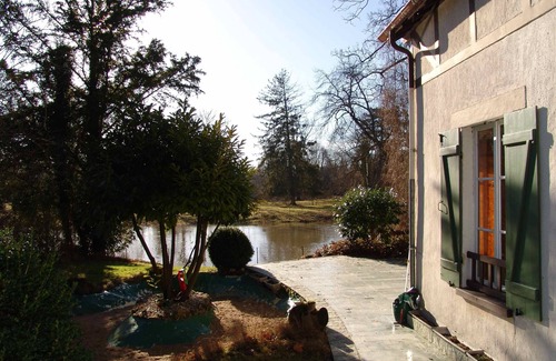 Montigny-sur-Loing House | House with pool & tennis access between forest and river near Fontainebleau