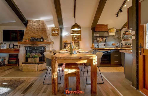 Punat Villa | House with pool and whirlpool. directly by the sea - TRAVELER Reiseburo Krk - ID 2137