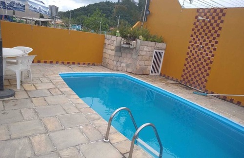 Ipiranga House | House with Pool Martim de Sá beach in Caraguatatuba 04 bedrooms