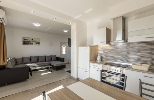 Podstrana House | House with private pool M&M