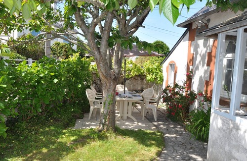 Tredrez-Locquemeau House | House with sea view, 150m from the beach
