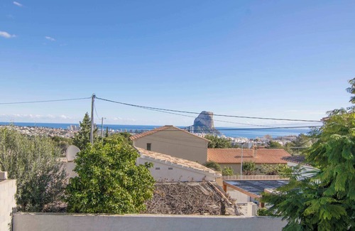 La Empedrola Ski Chalet | House with sea views - Cucarres