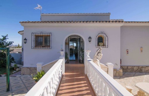 La Empedrola Ski Chalet | House with sea views - Cucarres
