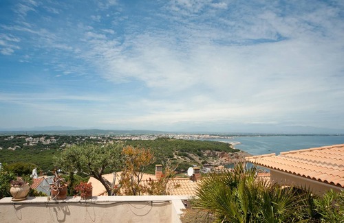 L'Escala Villa | House with seaview up the hill of Montgo. HUTG-011704