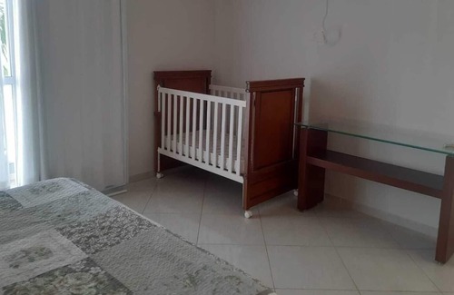 Caetetuba House | House with spa in gated community