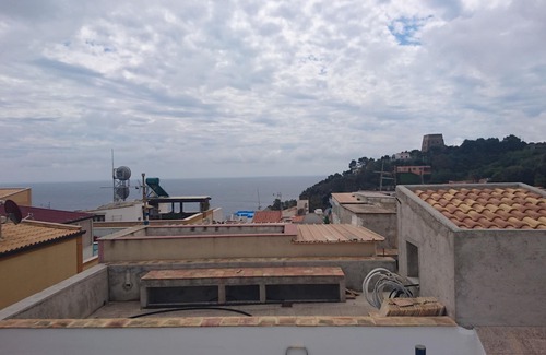 Ustica House | House with sunny terrace in the heart of the village (renovated in 2016).