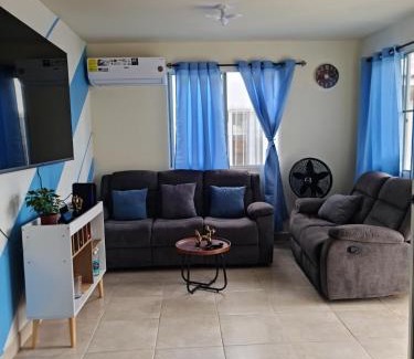 Tumba Vieja House | House with two bedrooms available near the beach