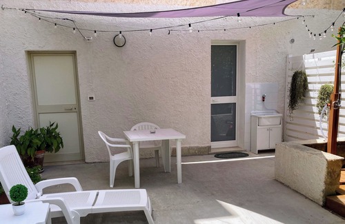 Casa Santa House | House with veranda and garden, for couples and families, pets allowed