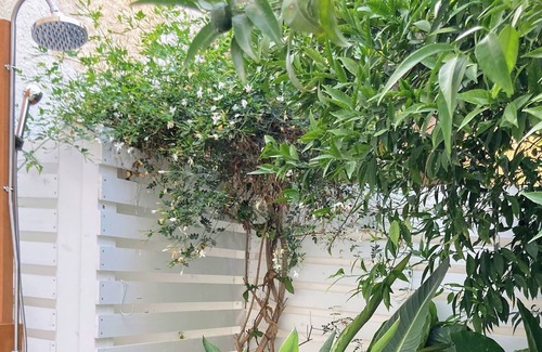 Casa Santa House | House with veranda and garden, for couples and families, pets allowed