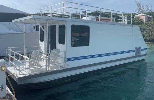 Stocking Island Boat Rental | Houseboat in Paradise, Exuma, Bahamas