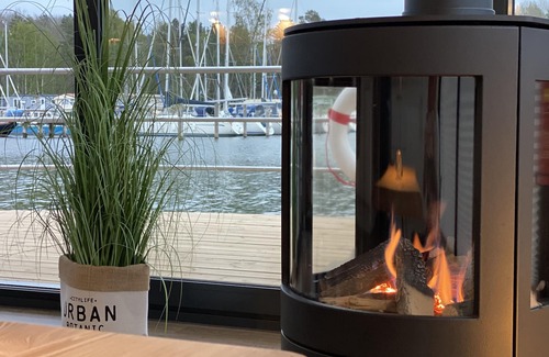 Ostvorpommern Boat Rental | Houseboat reverie on Usedom for 4 people