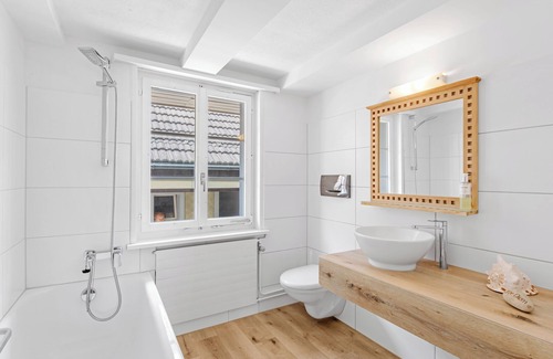 Meilen District Bed & Breakfast | HouseofHarmony