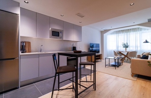 Nueva Espana Apartment | Housing Castellana X by Sharing Co