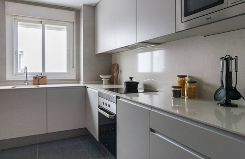 Nueva Espana Apartment | Housing Castellana X X I I I by Sharing Co
