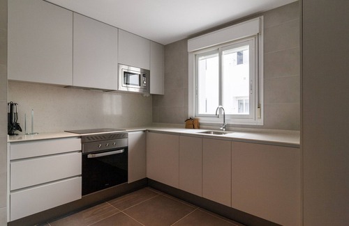 Nueva Espana Apartment | Housing Castellana X X X V (35) by Sharing Co