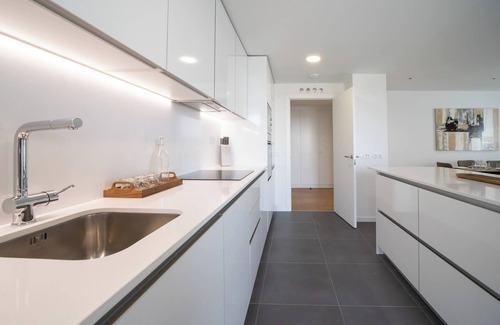 Hortaleza Apartment | Housing Manuel Gutierrez Mellado I by Sharing Co