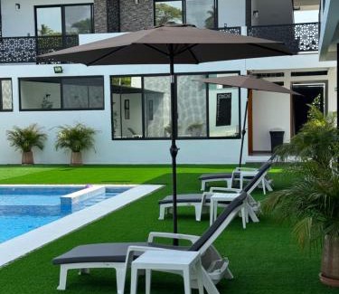 Emiliano Zapata House | Houzze Plety
