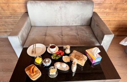 Yerevan Hotel | Hovakimyans Hotel And Pool