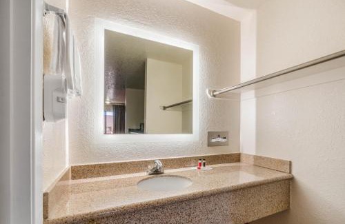 Holbrook Hotel | Howard Johnson by Wyndham Holbrook
