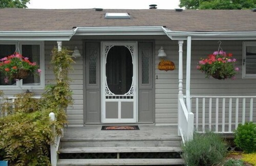 Howe Island Cottage | "Howe Beautiful" Howe Island on the Bateau Channel , In the Thousand Islands