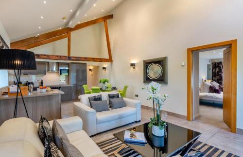 Fourstones Near Bentham House | Howgills Barn