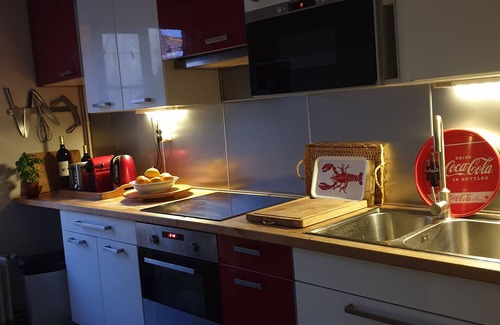 Village of Castellet Apartment | howling, a house in the ramparts
