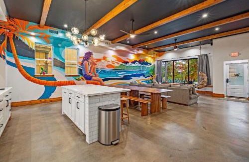 Wailuku Hostel | Howzit Hostels