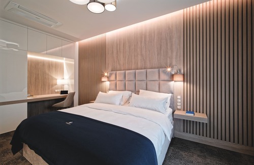 Hlohovec Hotel | Hraniční zámeček
