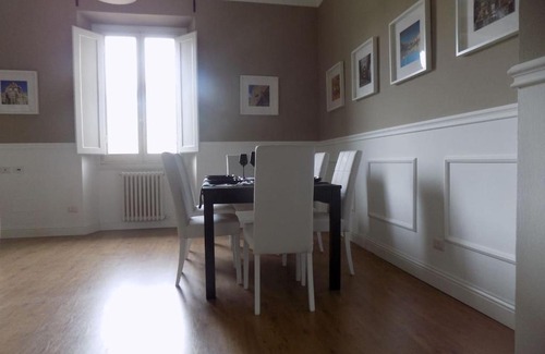 Le Cure Apartment | Hs4U Boccaccio luxury apt in Florence with balcony