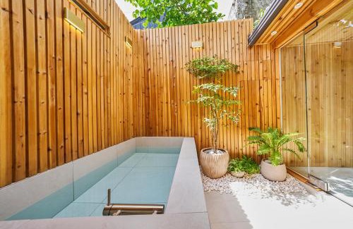 Yongsan-gu House | Ht Tailored Service Urban Retreat Gym And Garden
