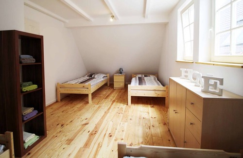 Steinheim Apartment | HU03 Relax Apartment in Hanau-Steinheim with TV and free WiFi