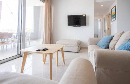 Larnaca Apartment | Hubstay - Tamara Gardens Suite with Swimming Pool