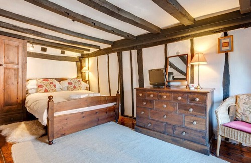 Rye House | Hucksteps Row - Two Bedroom House, Sleeps 3