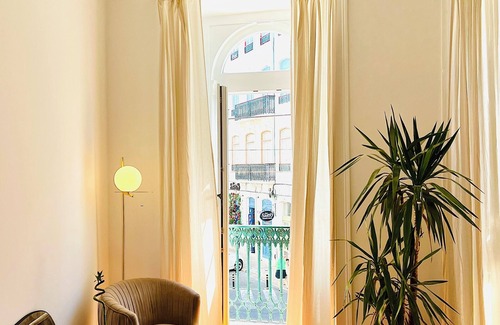 Principe Real Apartment | Huge 10 Bedroom Apartments in Príncipe Real Garden. Heart of Lisbon.