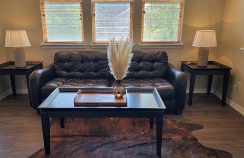 Cottonwood Condo | Huge 2 Bedroom Condo with Attached Garage!