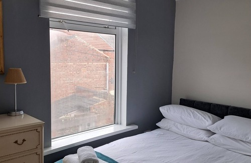 Shildon House | Huge 5 bed on the edge of Shildon