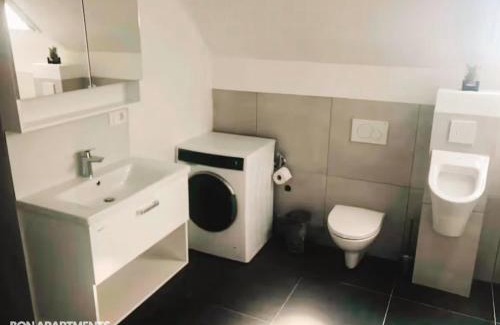 Bezigrad District Apartment | Huge BBQ Garden 2, Spacious Flat, AC, Free Parking 2